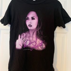 Demi lovato concert tee